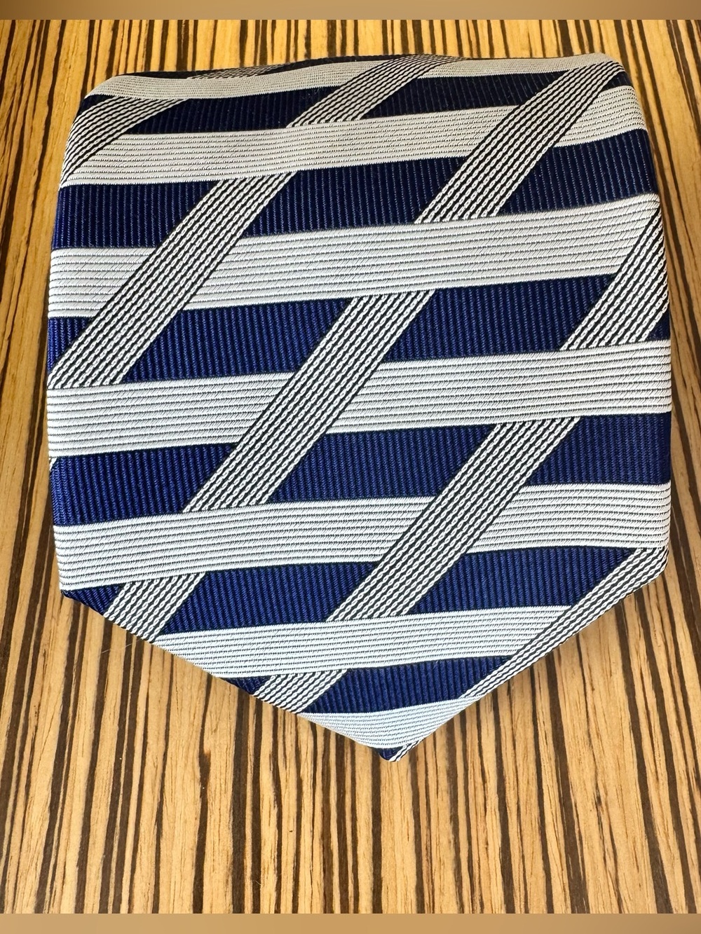 Robert Talbott 25 Years Nordstrom Navy Mid Mod Print Men’s necktie 100% Silk EUC